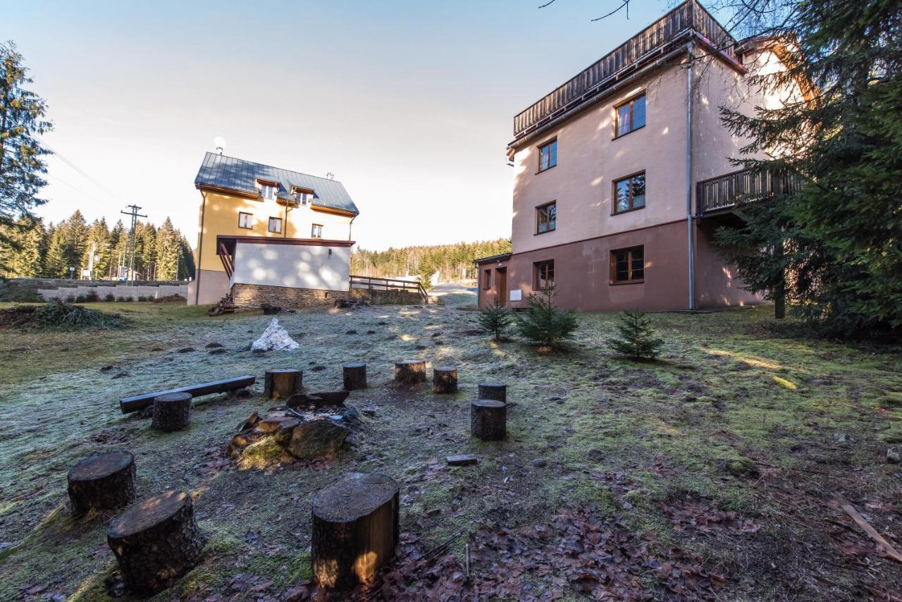 Apartmany Domino Železná Ruda Eksteriør billede